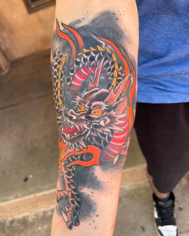 Smokey dragon on jjbowersjj 
.
.
.
#mdwtattoos #livingcanvastattoos #solidink#truetubes #obakesumi #bodysuittattoo#japanestattoo  #japanesetattoos#irezumi #irezumicollective#azjapanesetattooers#arizonajapanesetattooartists
#tattoo#tempe#tempetattoos  #millave#arizonatattoos#aztattoo #aztattooer #aztattoos#asu#az #tattoodo
#tattoos#tattooing#tattooink#tattooartist #tattooist #tattooer#tattoosofinstagram